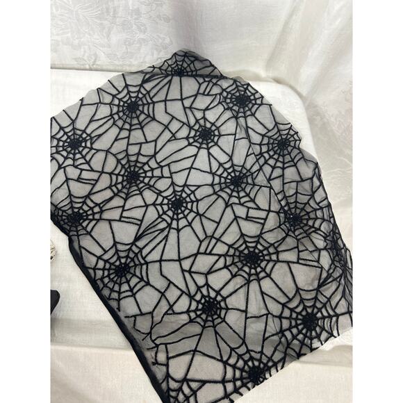 Spookie Set Skulls Spiderwebs Headband Bracelet Pouch Bag Goth Halloween - Picture 7 of 7